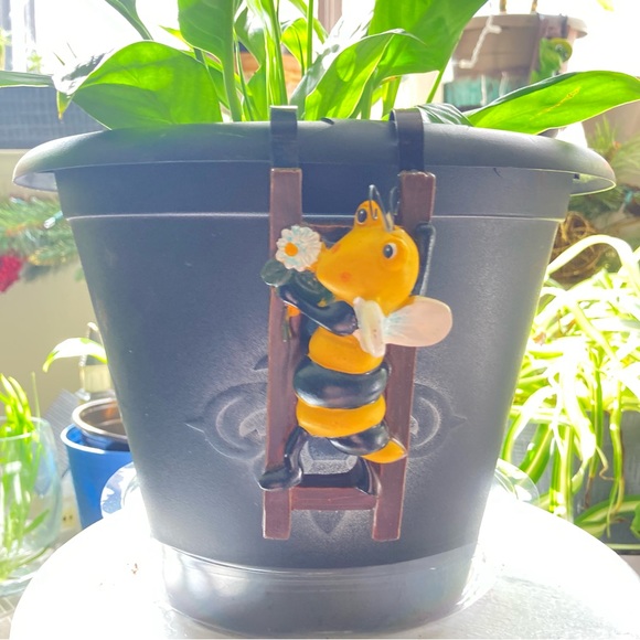 Plant pot hugger - Picture 3 of 12